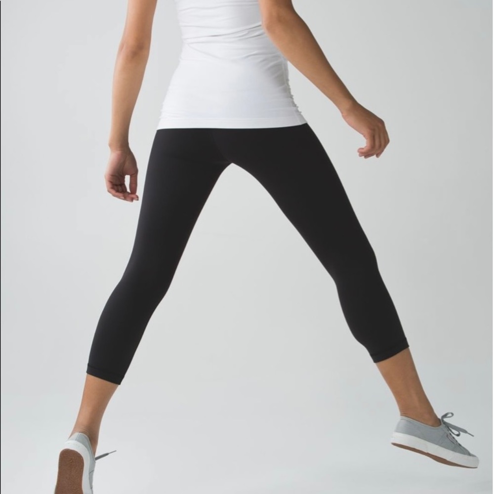 Lululemon Wunder Under Crop Leggings - Size 8
